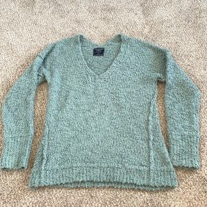 Abercrombie & Fitch sweater